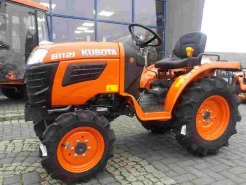 Kubota B1121