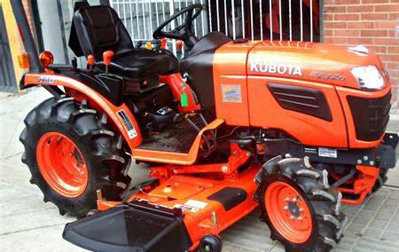 Kubota B2320