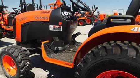 Kubota B2401