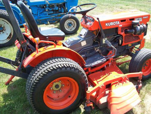 Kubota B7100HST