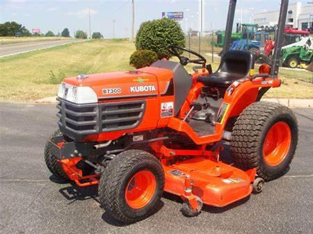 Kubota B7300