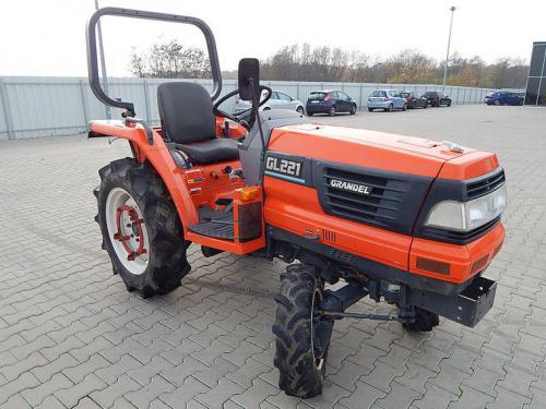 Kubota GL221