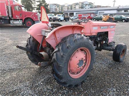 Kubota M4500