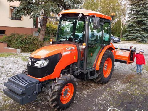 Kubota M6040