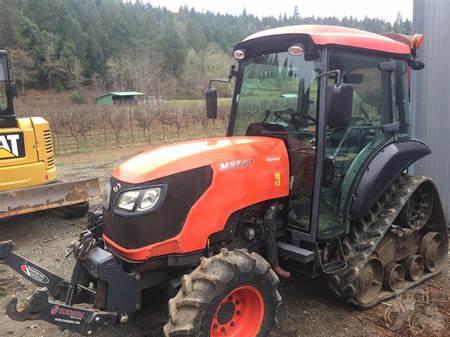 Kubota M85D