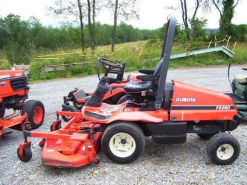 Kubota lawn tractors F2260