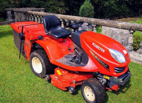 Kubota lawn tractors GR2100