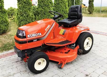 Kubota lawn tractors GT950