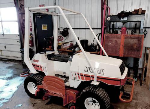 Kubota lawn tractors PX-2100