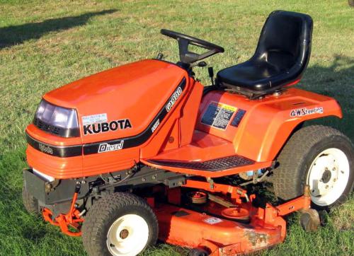 Kubota lawn tractors T1460