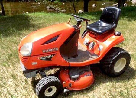 Kubota lawn tractors T2080