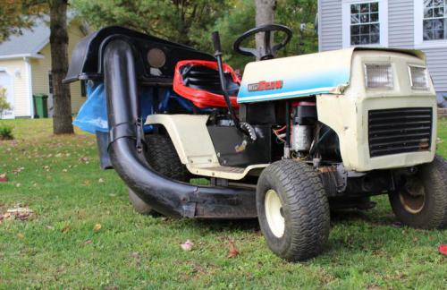 MTD lawn tractors 412