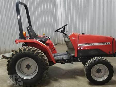 Massey Ferguson 1233