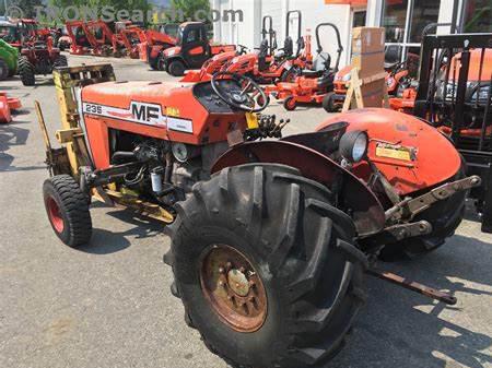 Massey Ferguson 235