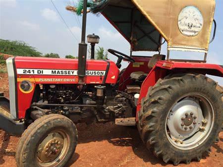 Massey Ferguson 241