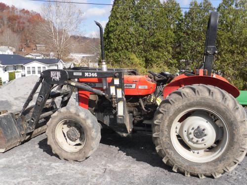 Massey Ferguson 243