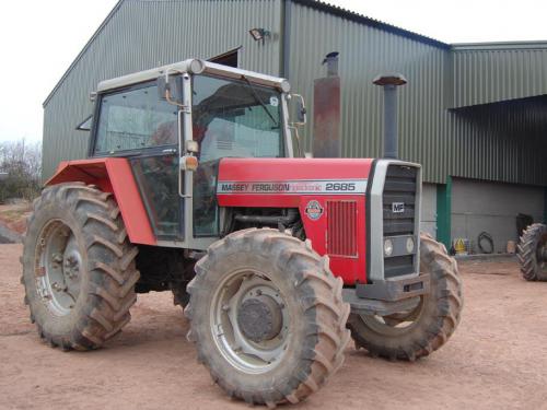 Massey Ferguson 2685