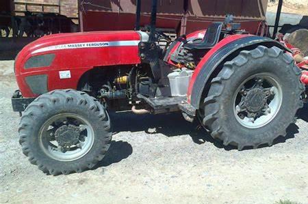 Massey Ferguson 3235