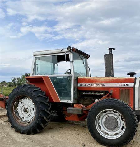 Massey Ferguson 3525