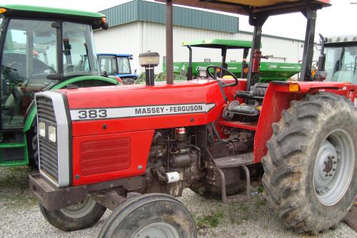 Massey Ferguson 383