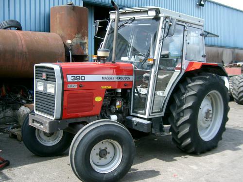 Massey Ferguson 390