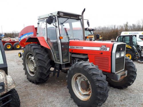 Massey Ferguson 396