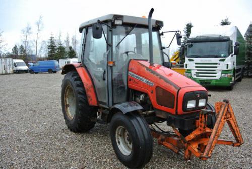 Massey Ferguson 4220