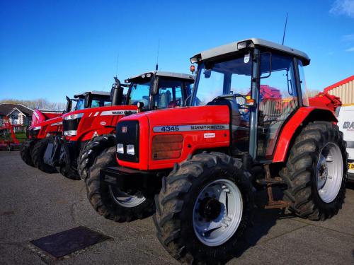 Massey Ferguson 4345