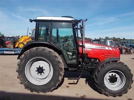 Massey Ferguson 4435