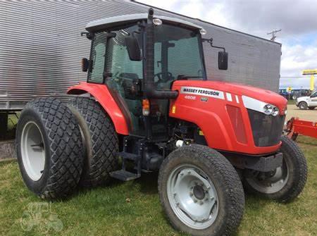 Massey Ferguson 4608