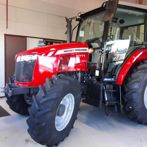 Massey Ferguson 5711