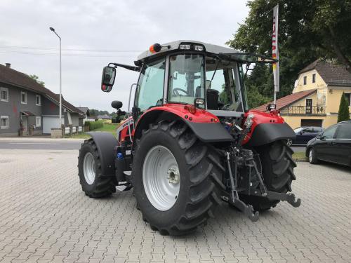 Massey Ferguson 5S.115