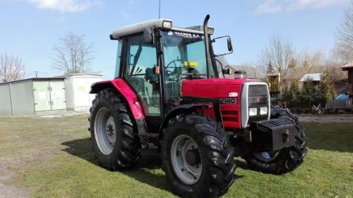 Massey Ferguson 6140