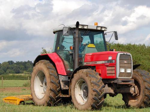 Massey Ferguson 8120