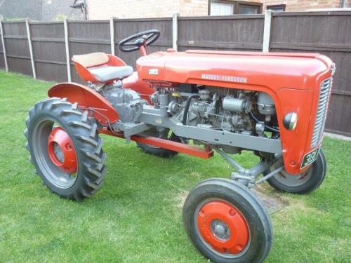 Massey Ferguson 821