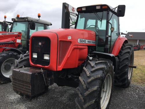 Massey Ferguson 8245