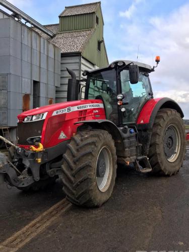 Massey Ferguson 8737S