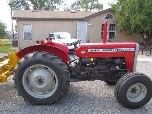 Massey Ferguson lawn tractors 2409G