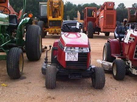 Massey Ferguson lawn tractors 2615H