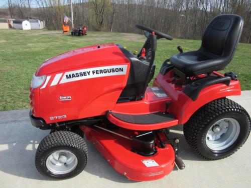 Massey Ferguson lawn tractors 2721H