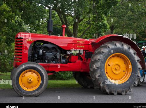 Massey-Harris 203