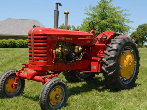 Massey-Harris 444