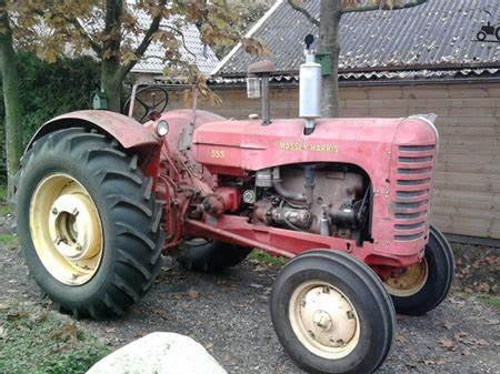 Massey-Harris 555