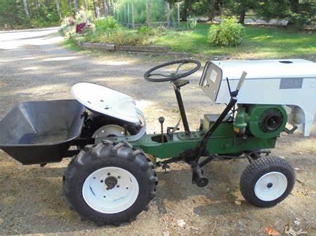 Midland Company lawn tractors Bull Pup R-70