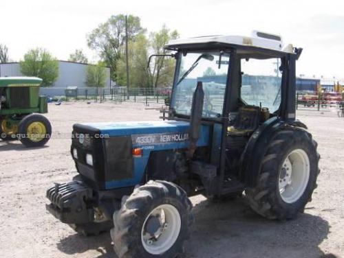 New Holland 4330V