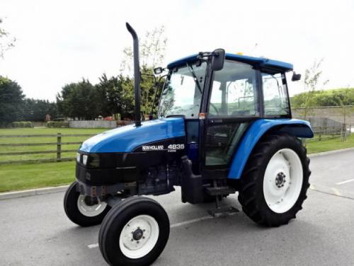 New Holland 4835