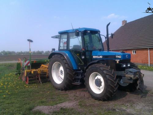 New Holland 8010HC