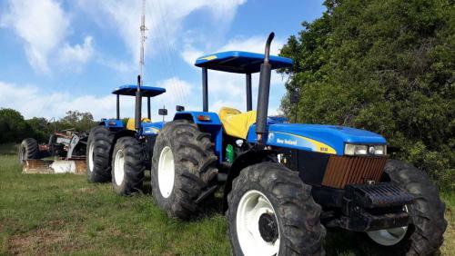 New Holland 8030