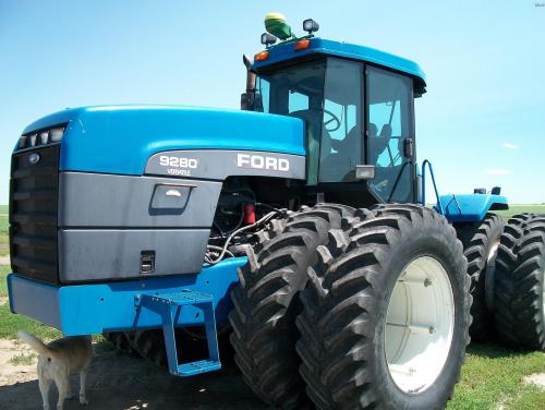 New Holland 9280