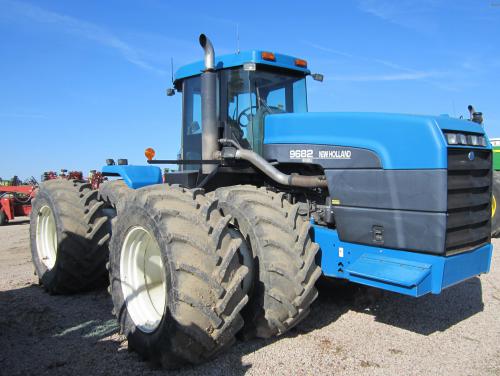 New Holland 9682